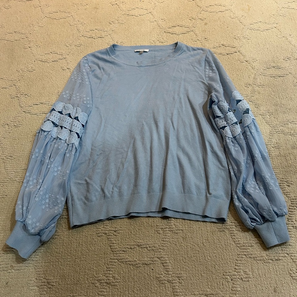 Sioni Light Blue Blouse with Lace Sleeves